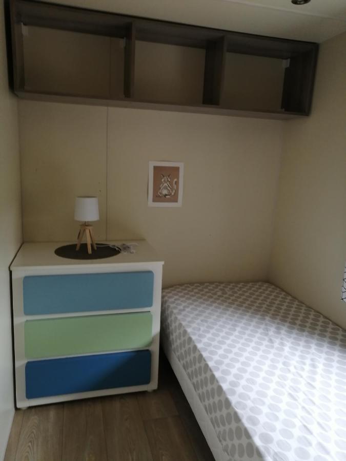 Charmant Mobil-Home Rocbaron Bagian luar foto