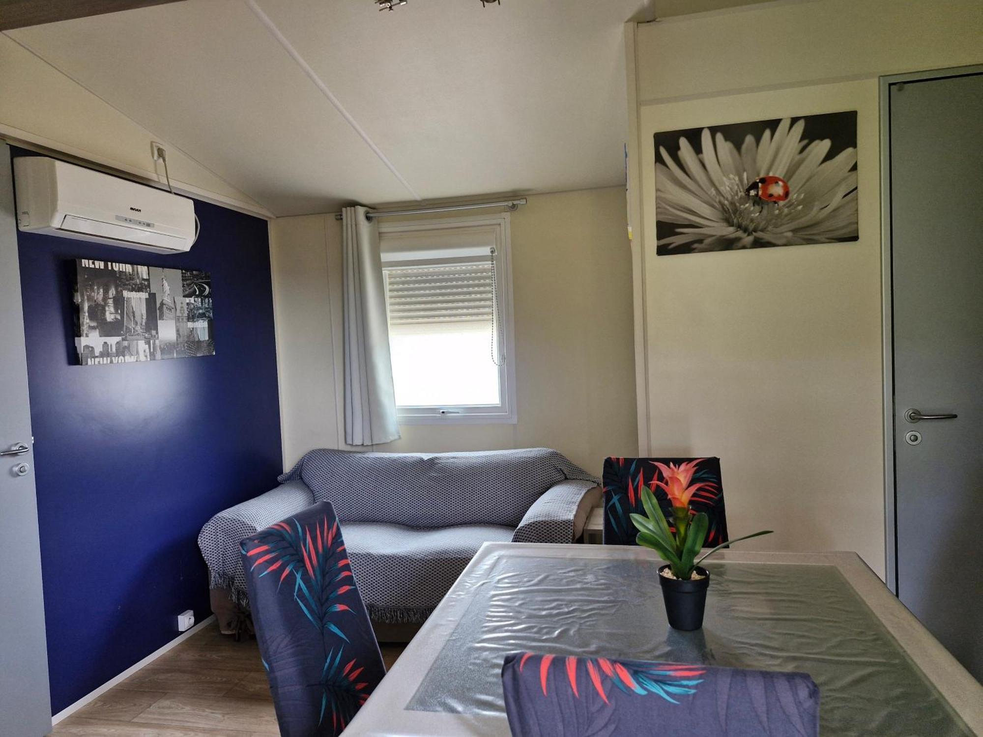 Charmant Mobil-Home Rocbaron Bagian luar foto